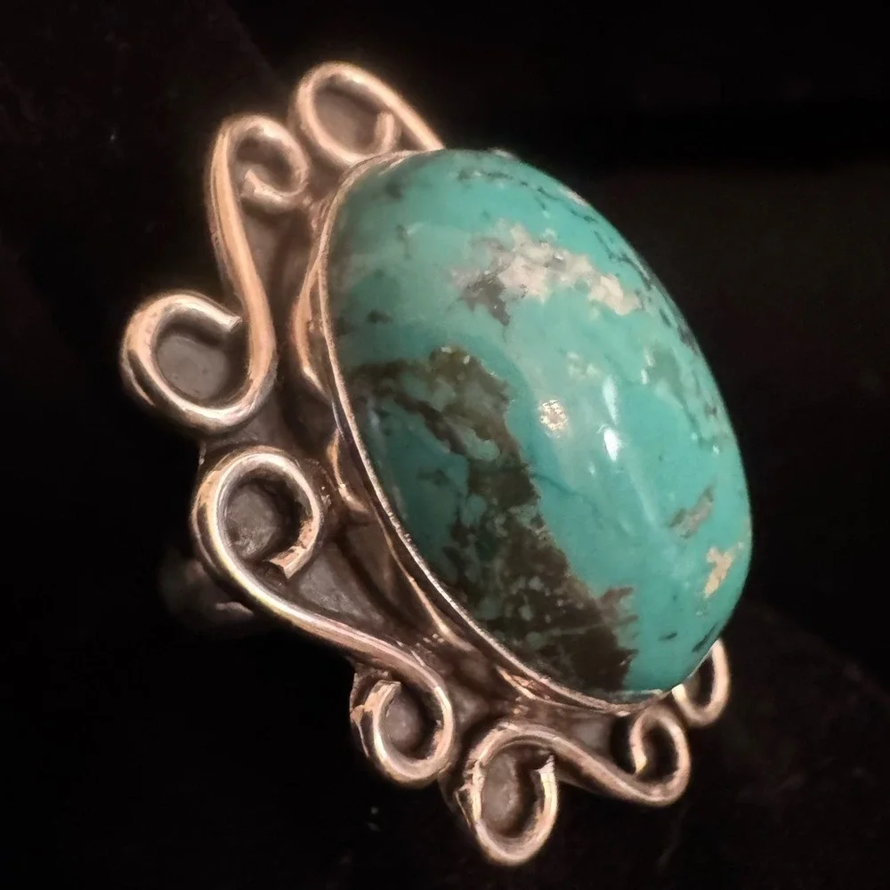 Genuine King‎ Man Turquoise and sterling Silver Swirl Ring